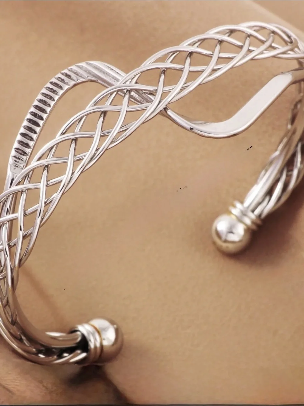 N/A elegant silver